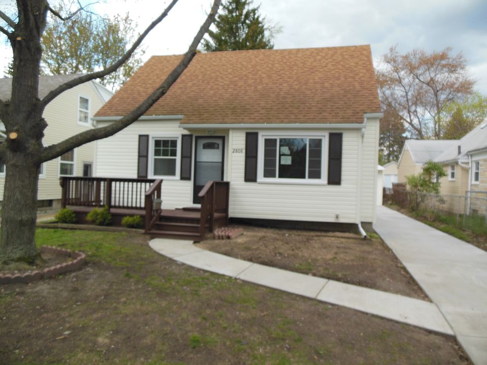 2808 Gracewood Rd, Toledo, OH 43613 Zillow