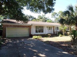 113 S Sunset Blvd, Gulf Breeze, FL 32561