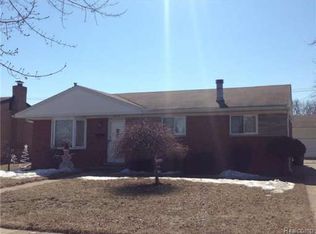 8222 Independence Dr, Sterling Heights, MI 48313
