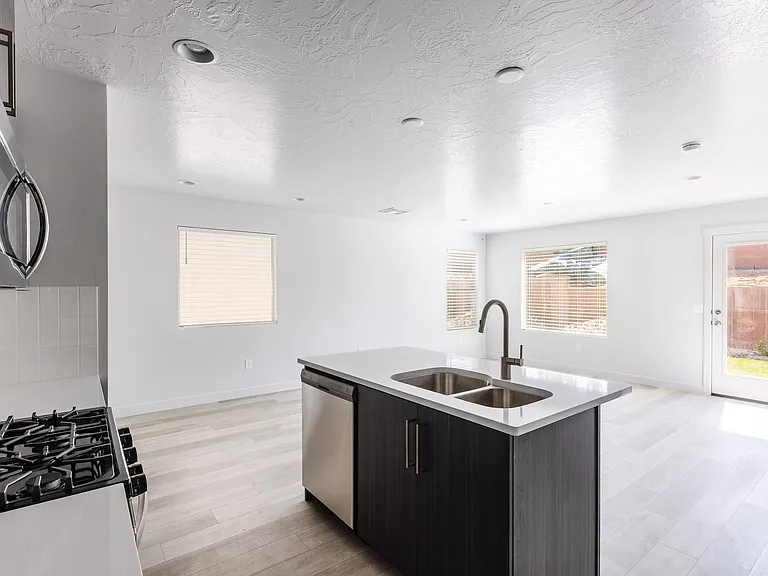5989 S Europa Ln — Photo 7