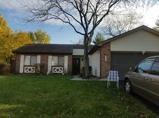 3015 Fox Hill Rd, Aurora, IL 60504