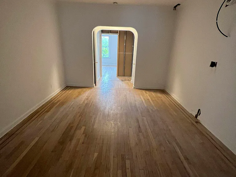 431 Metropolitan Ave #3 — Photo 10
