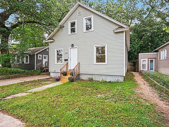 4th image of 1826 McIlwraith St