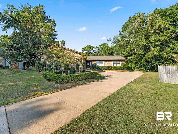 5th image of 102 Jewel Cir