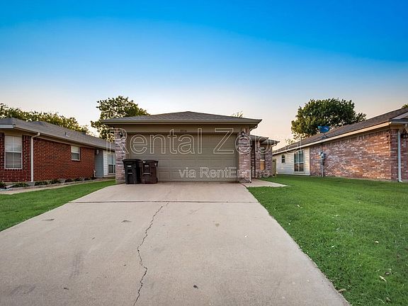 3rd image of 10536 Towerwood Dr