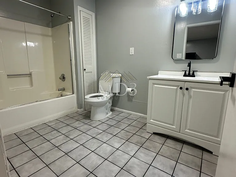 418 Millman Dr — Photo 9