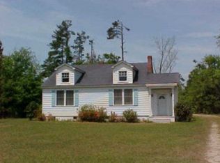 313 Sunset Dr, Manning, SC 29102