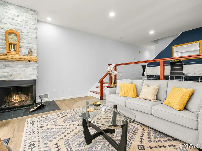 100 Hope St #41 — Photo 2