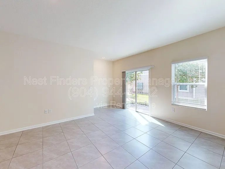 373 Aralia Ln — Photo 7