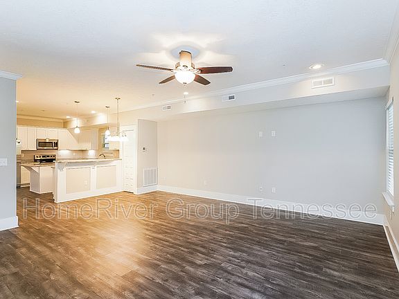 4th image of 108 Jasmine Row
