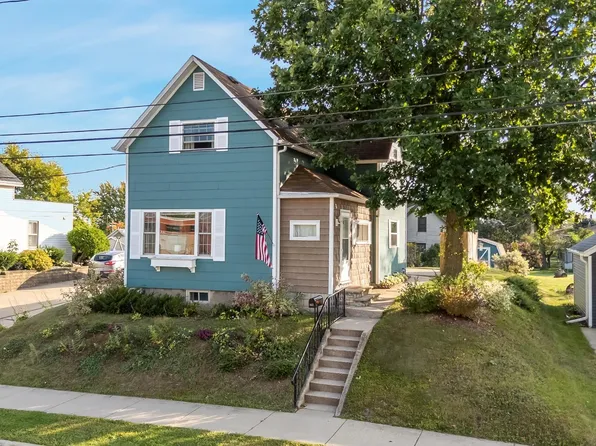 127 Taylor St, Kaukauna, WI 54130