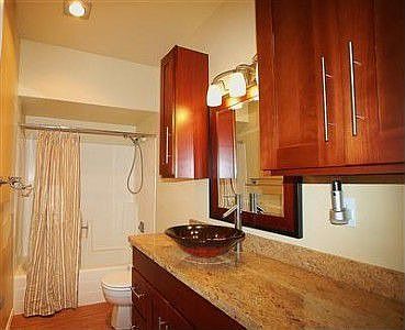 5th image of 14547 NE 40th St J302 #J302