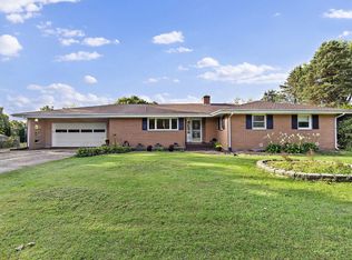 7104 Toms Rd, Rockford, IL 61101