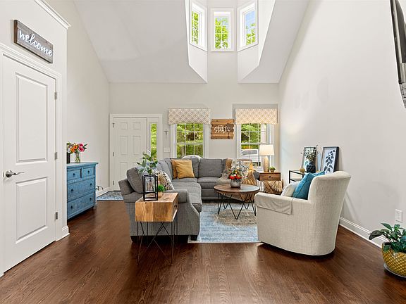 5th image of 80 Trail Haven Drive