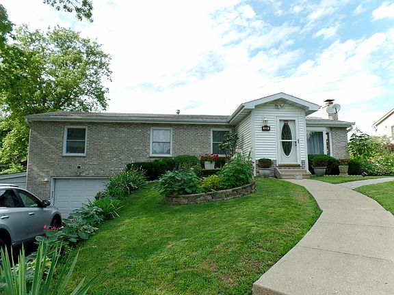 4th image of 126 Indian Ln