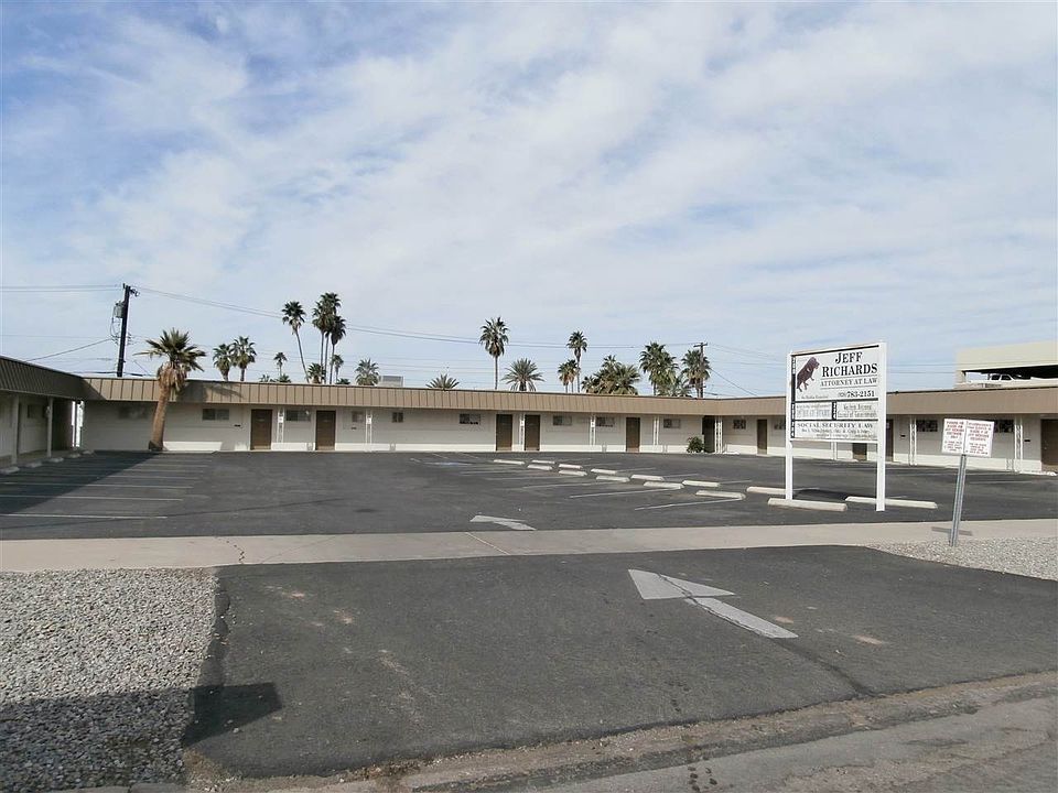 2nd image of 200 S 3rd Ave