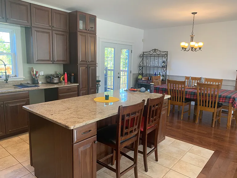 25 Noble Ct — Photo 5