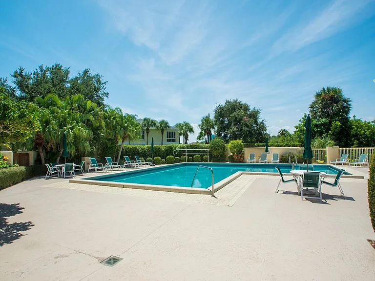1890 Tarpon Ln #302 — Photo 23