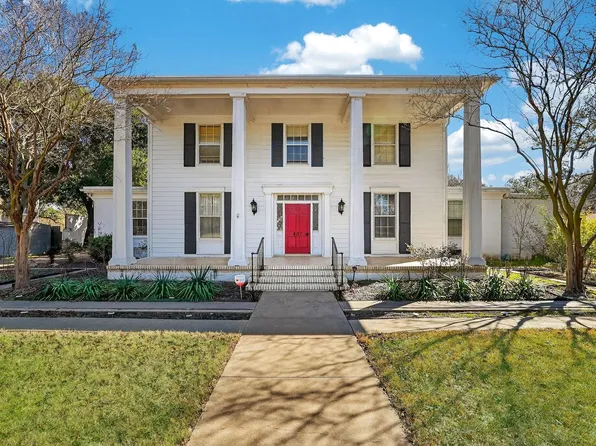 607 S Haswell Dr, Bryan, TX 77803