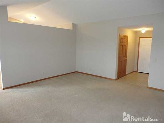 2nd image of 7072 Salzbrenner Ln