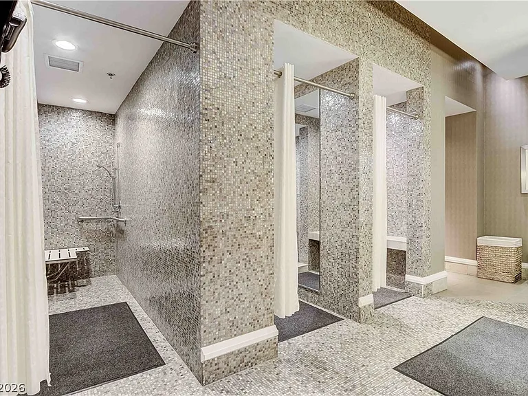2700 Las Vegas Blvd #2107 — Photo 33