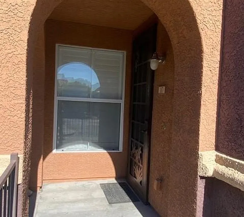 3975 N Hualapai Way #167