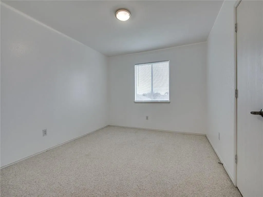 4beds 2.5baths sweet home in Little elm — Photo 2