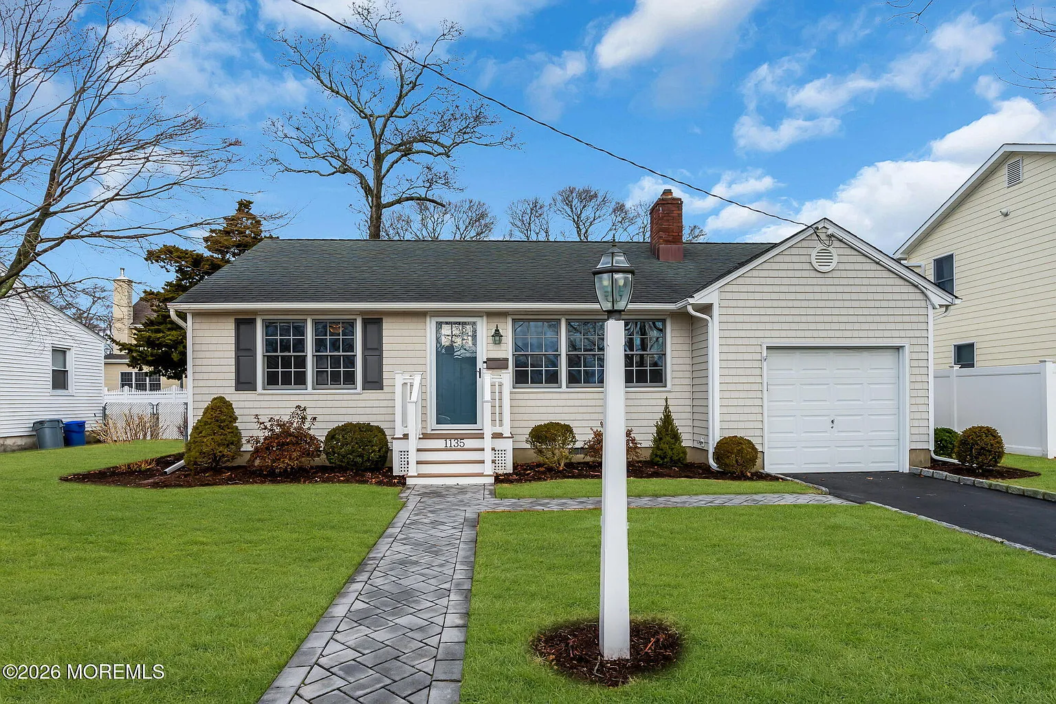 1135 Lawrence Avenue photo 1