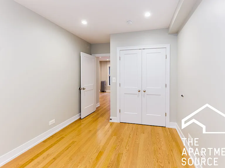 510 W Cornelia Ave #2 — Photo 6