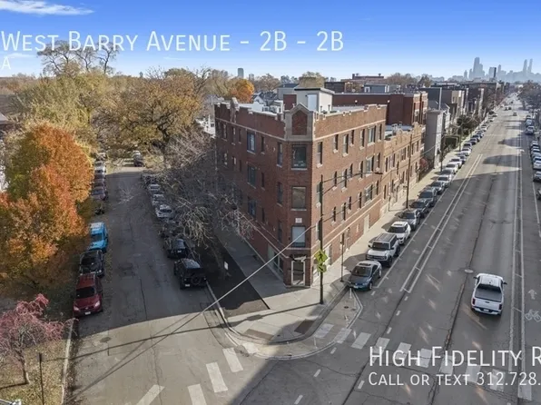 2245 W Barry Ave, Chicago, IL
