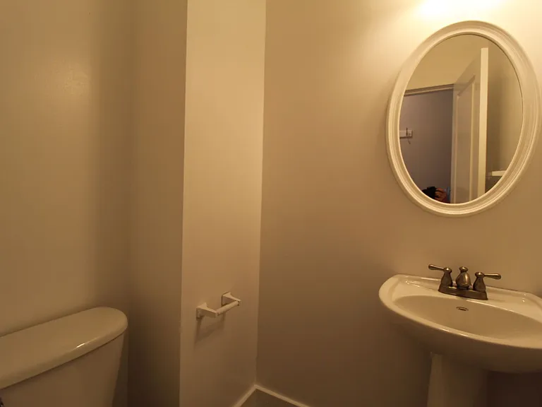 3733 Thompson Cir — Photo 11