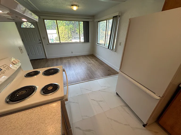 2411 S Lyle St #1 — Photo 6