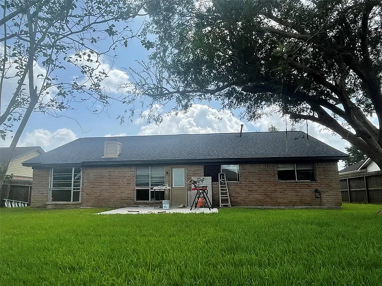1811 Hanbury Ct — Photo 6