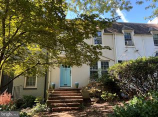 3822 T St NW, Washington, DC 20007