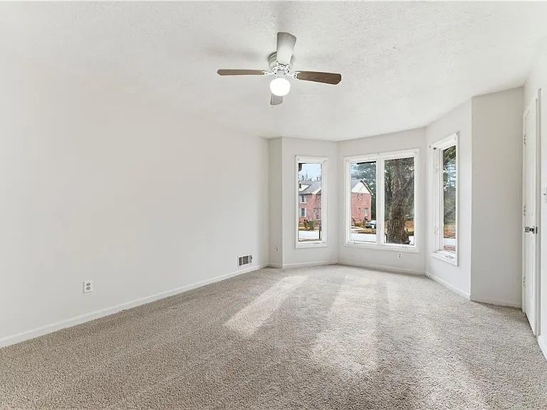 2130 Fieldstone View Ct SE #B — Photo 12