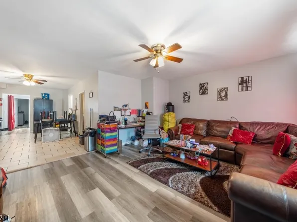 51 Geneva St, Elizabeth City, NJ 07206