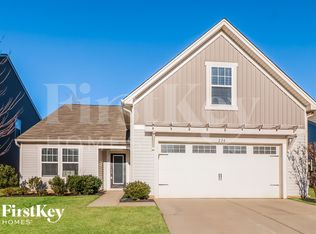 224 Hidden Lakes Rd, Statesville, NC 28677