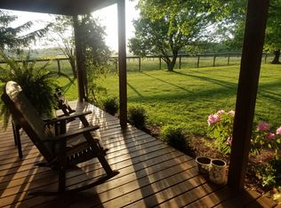 10208 Blacksnake Rd, Utica, OH 43080