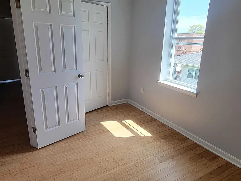 3504 Park Heights Ave — Photo 12