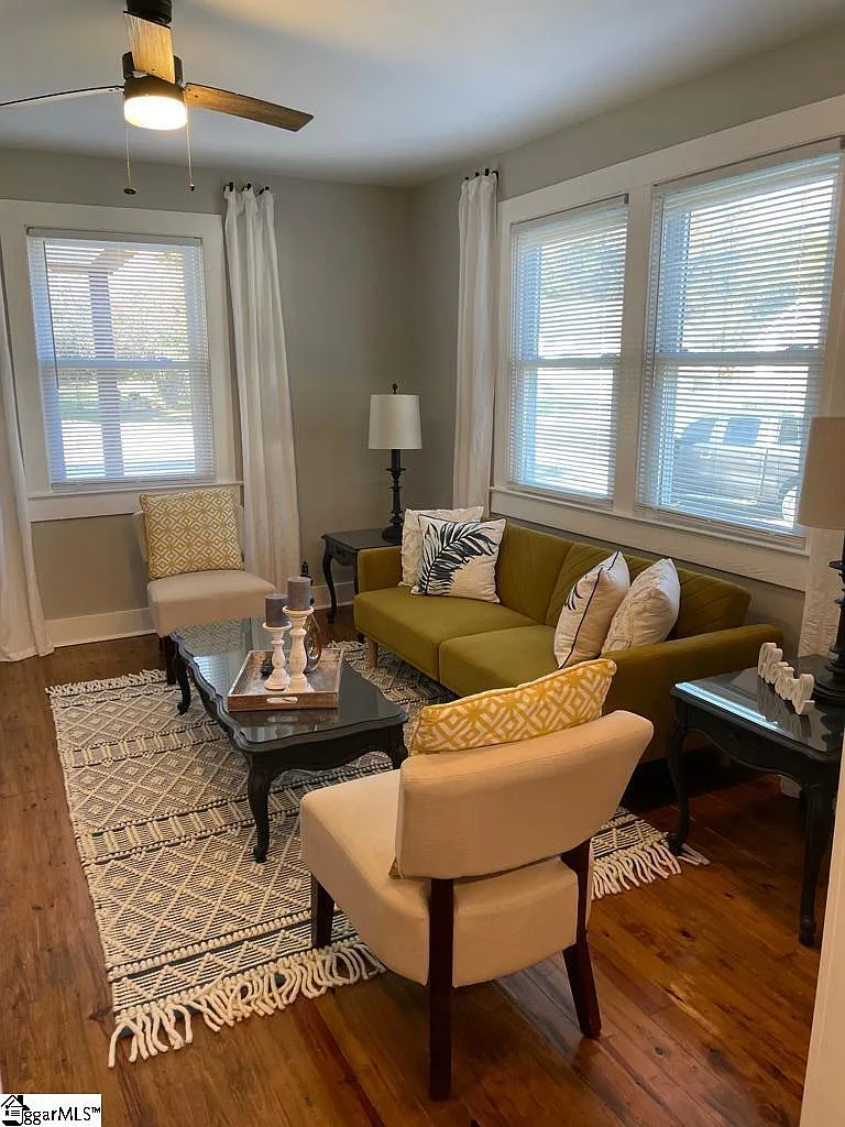 2 bed, $1,800 — Photo 4