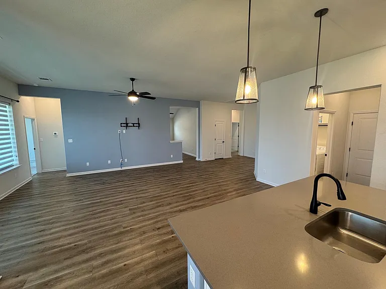 1136 Olympic Ln — Photo 8