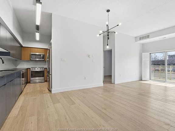 4th image of 200 Manning Rd #110