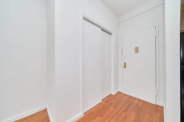 Rented by Living New York | media 18