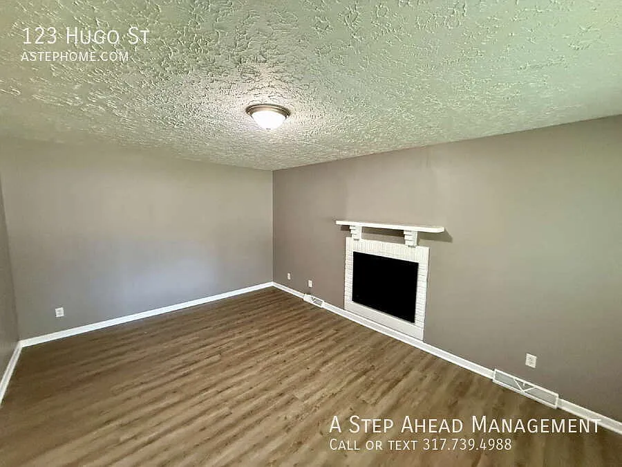 123 N Hugo-Amazing 3 Bed/2 Full bath move in Ready — Photo 3