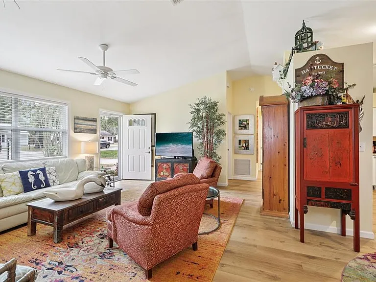 1625 New Abbey Ave — Photo 5