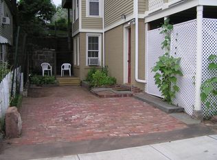 272 Front St #1, New Haven, CT 06513