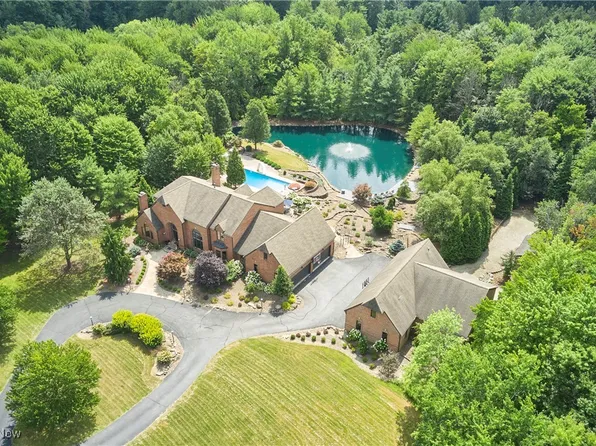 4140 Far O Way Ln, Richfield, OH 44286