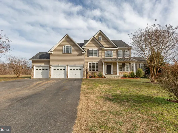 15 Scottsdale Dr, Fredericksburg, VA 22405
