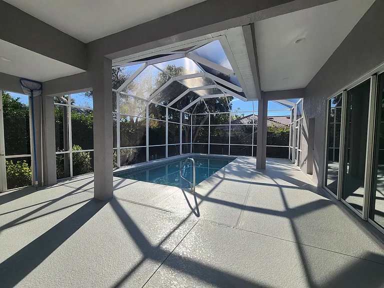 Pool & Lanai Area