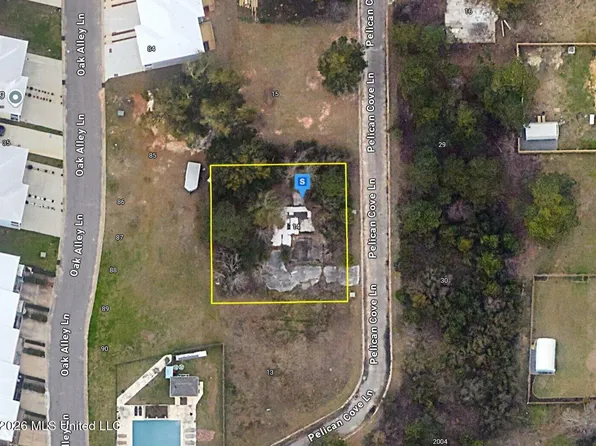 14 Pelican Cove Ln, Long Beach, MS 39560